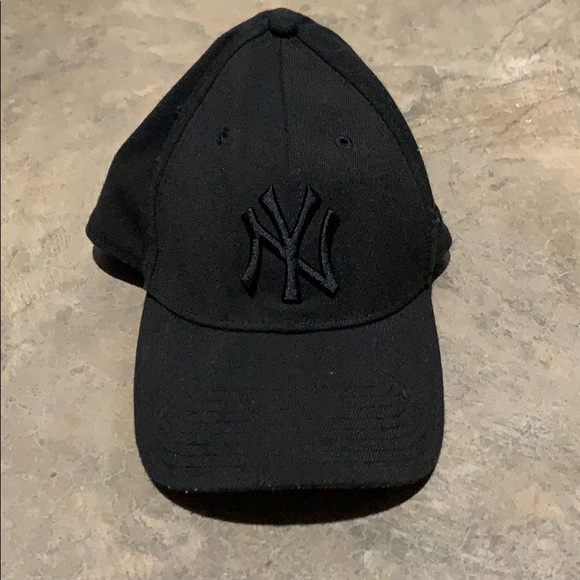 New Era Accessories - New York Yankees all black fitted baseball cap